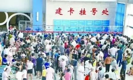 奶茶妹怀孕 记者代他寻找成都高性价比妇产医院