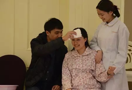 《玛丽亚·分娩预演》首秀现场爆满