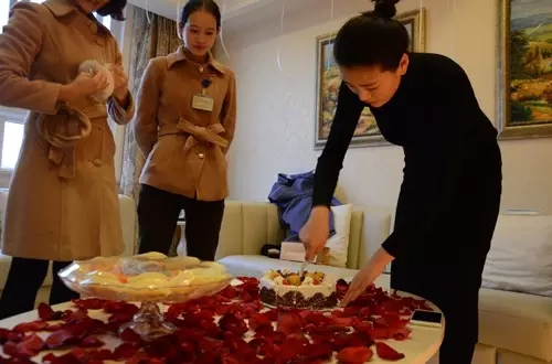 这样的满月Party你见过吗？玛丽亚豪华满月Party