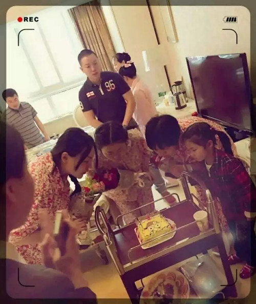 欢聚玛丽亚！三个宝贝的甜蜜出院Party，你体验过了吗？