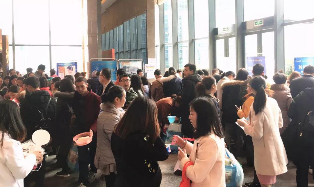 2017胎教音乐会隆重举行！ 专家现场一对一答疑解