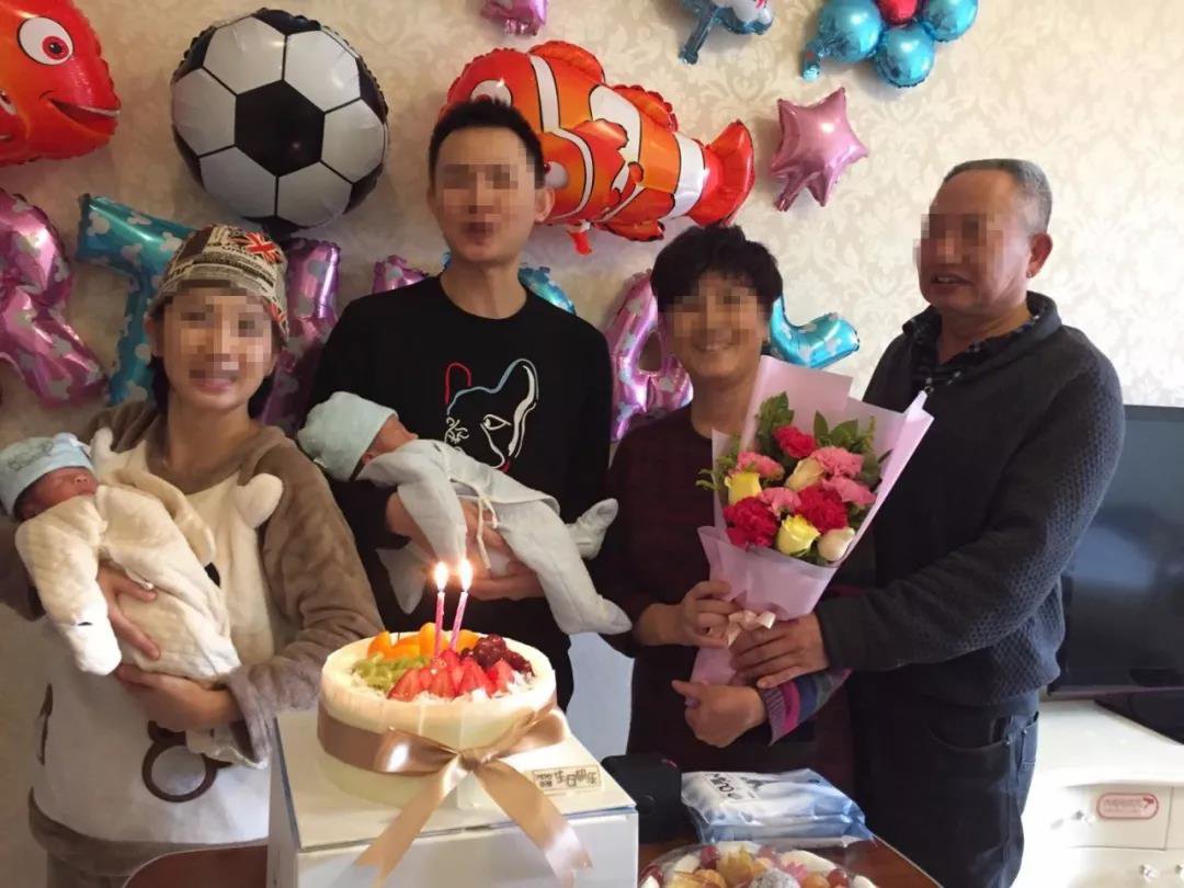 玛丽亚月子会所为双胎宝宝举办满月party