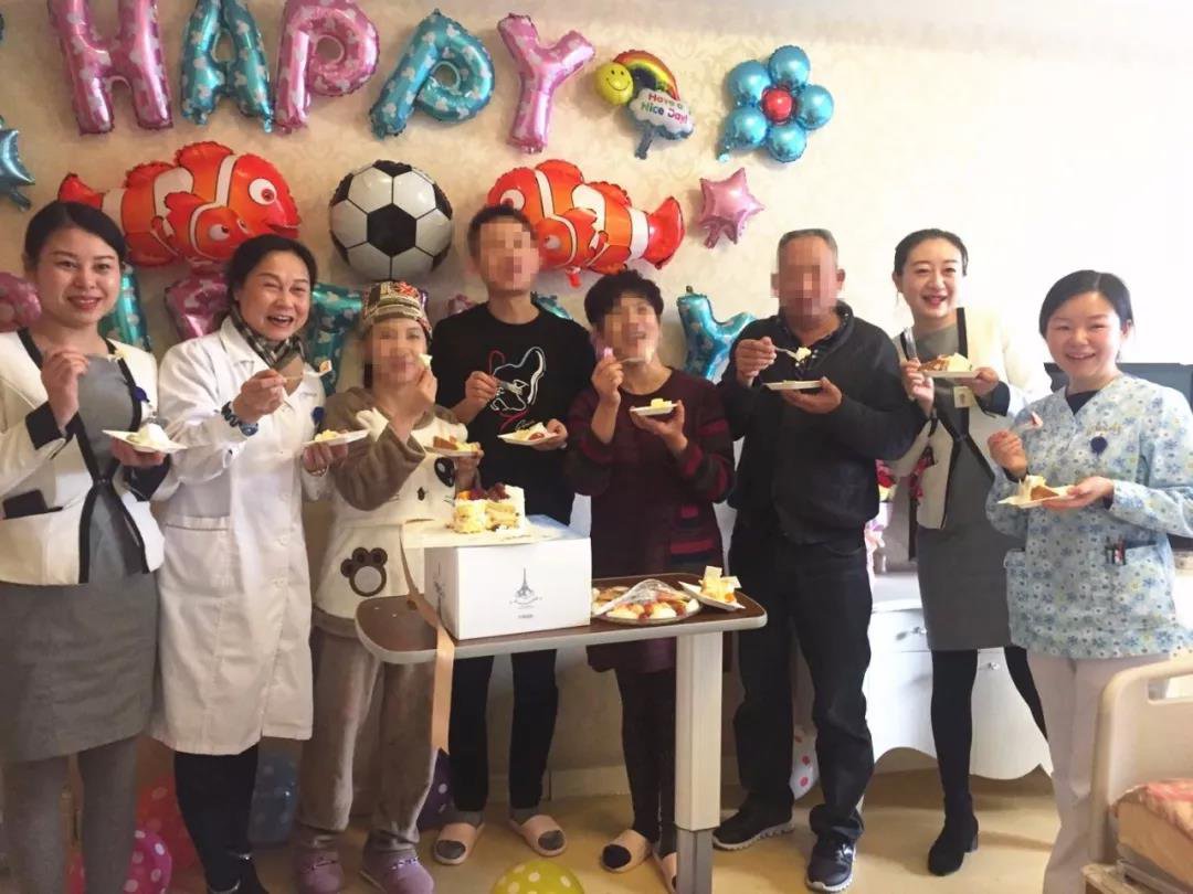 玛丽亚月子会所为双胎宝宝举办满月party