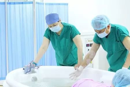 “春之孕•爱的华尔兹”活动圆满落幕！