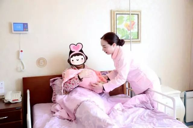 说话、聊天、还有老公陪？讲真，没听过这样生